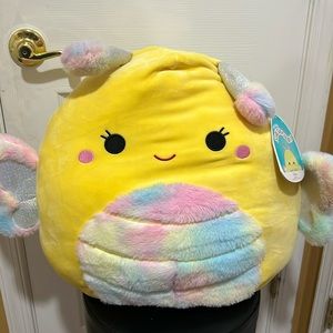Nixie SquishMallow 20”